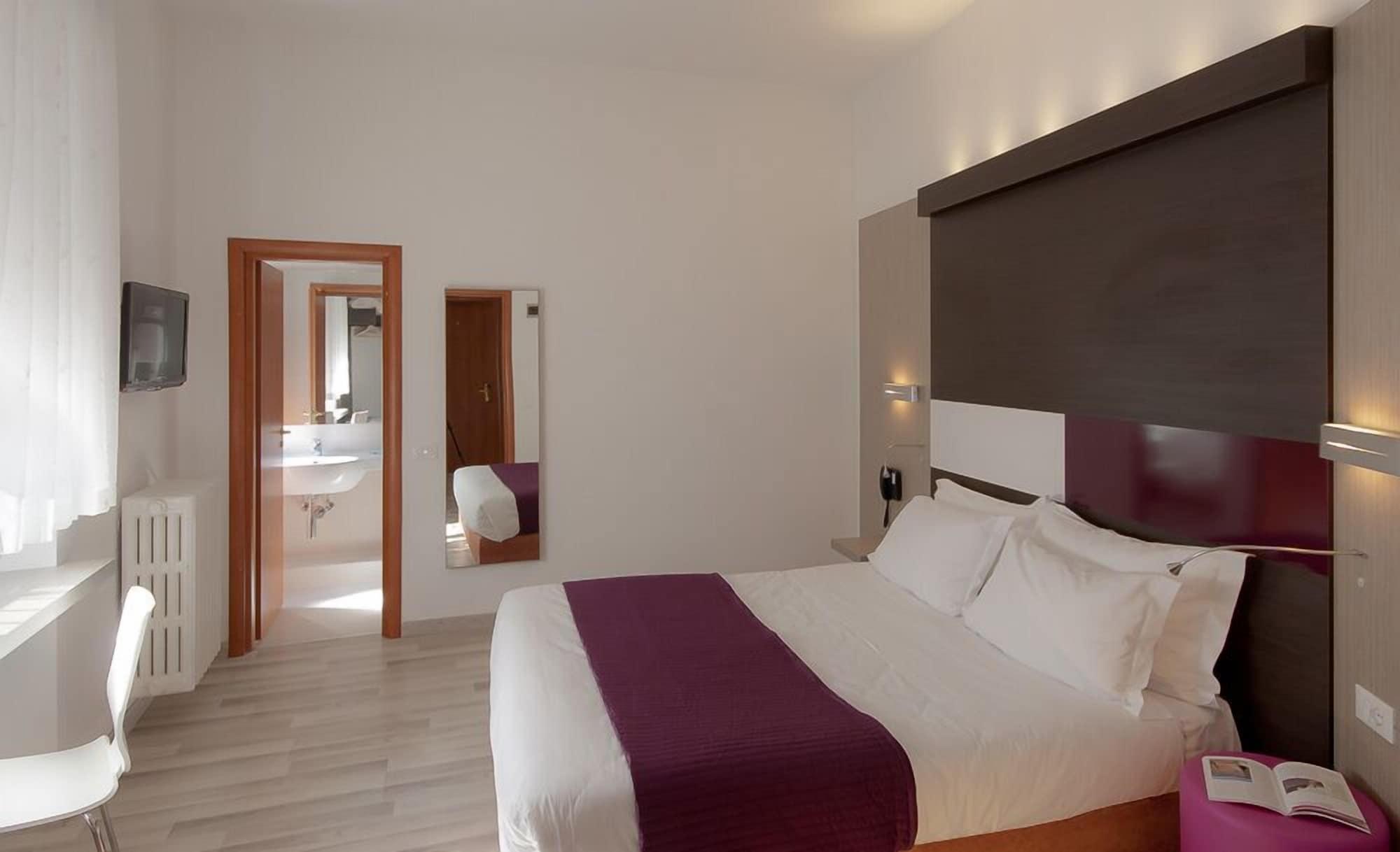 Genius Hotel Downtown Milano Phòng bức ảnh