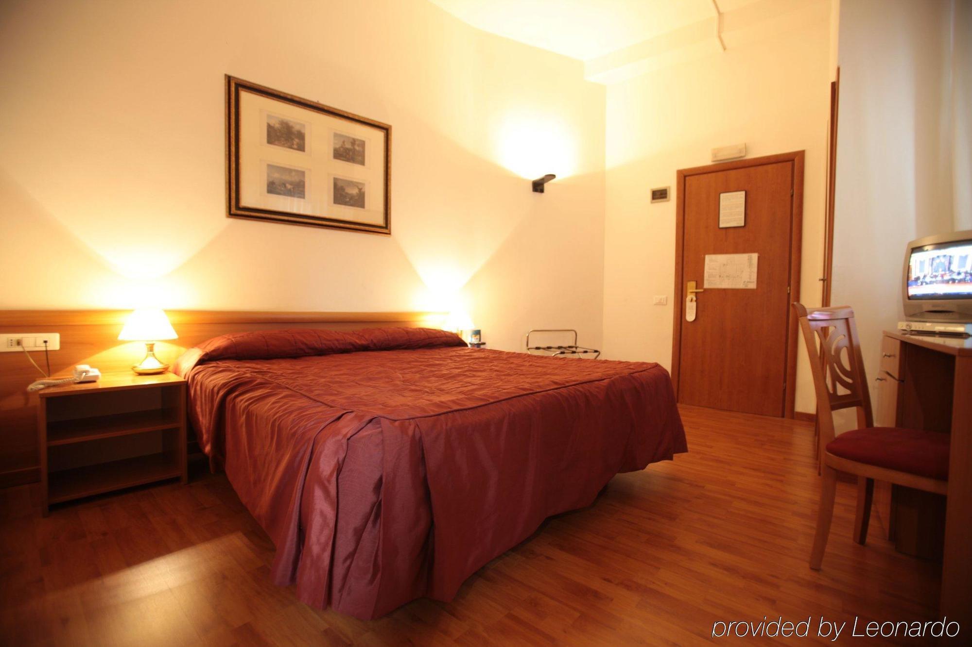 Genius Hotel Downtown Milano Phòng bức ảnh